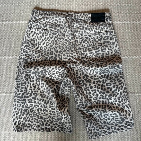 Cotton On Men’s Super Baggy Jort Shorts Leopard Print Denim Style - Picture 1 of 3